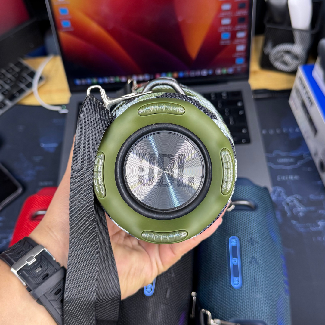 XTREEM Pro 4 – Bocina Inalámbrica Potente, Compacta y Con Estilo